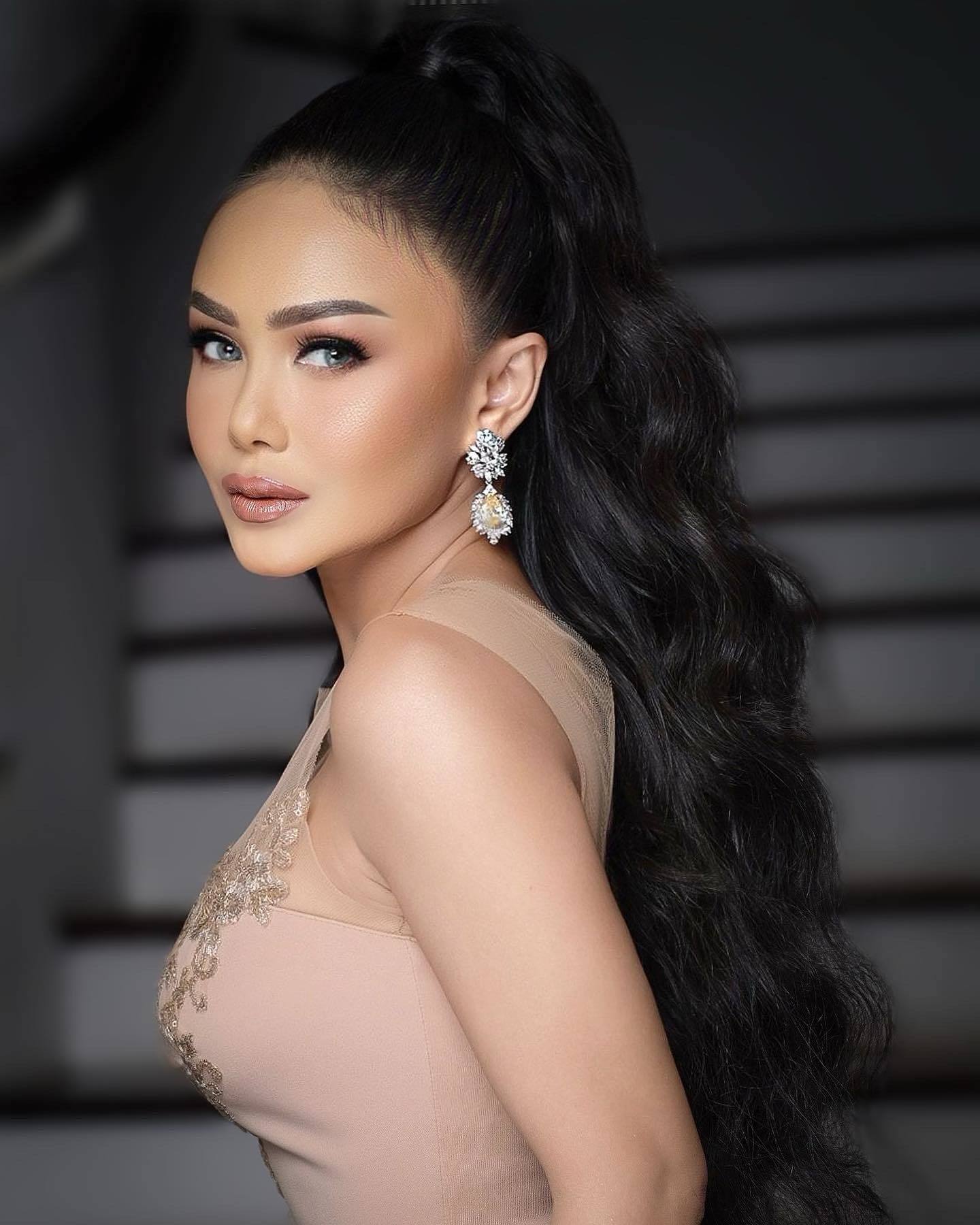 Rambut ponytail dengan tambahan hair extension. (Foto: Instagram.com/yunishara36)
