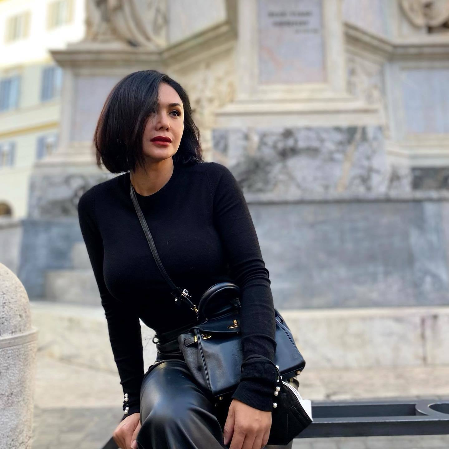 Rambut bob a la Yuni Shara. (Foto: Instagram.com/yunishara36)