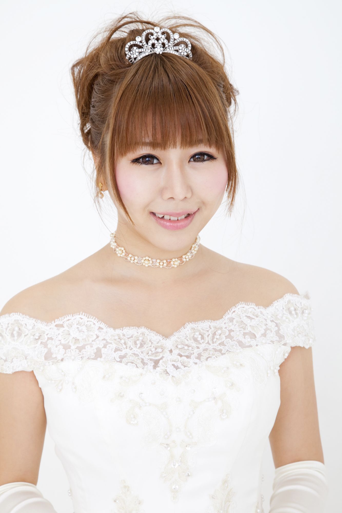 Poni depan yang cantik untuk tutupi dahi lebar. (Foto: Shutterstock)