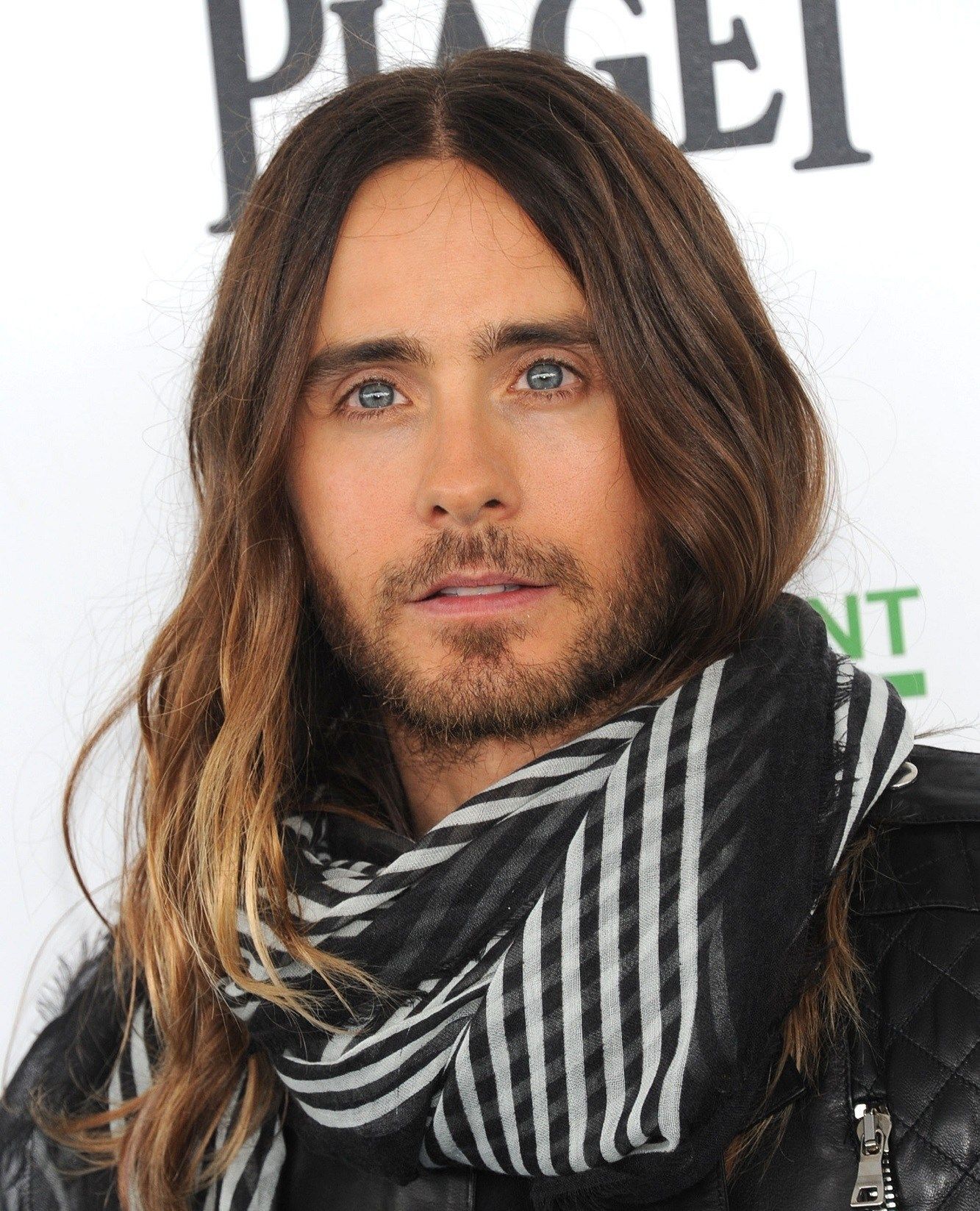 Jared Leto dan rambut ombre panjangnya. (Foto: Shutterstock)