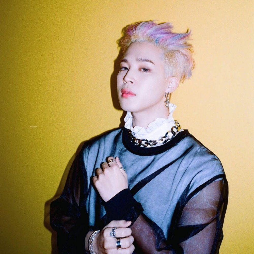 Coba bereksperimen dengan warna rambut rainbow pastel a la Jimin BTS. (Foto: Allkpop)