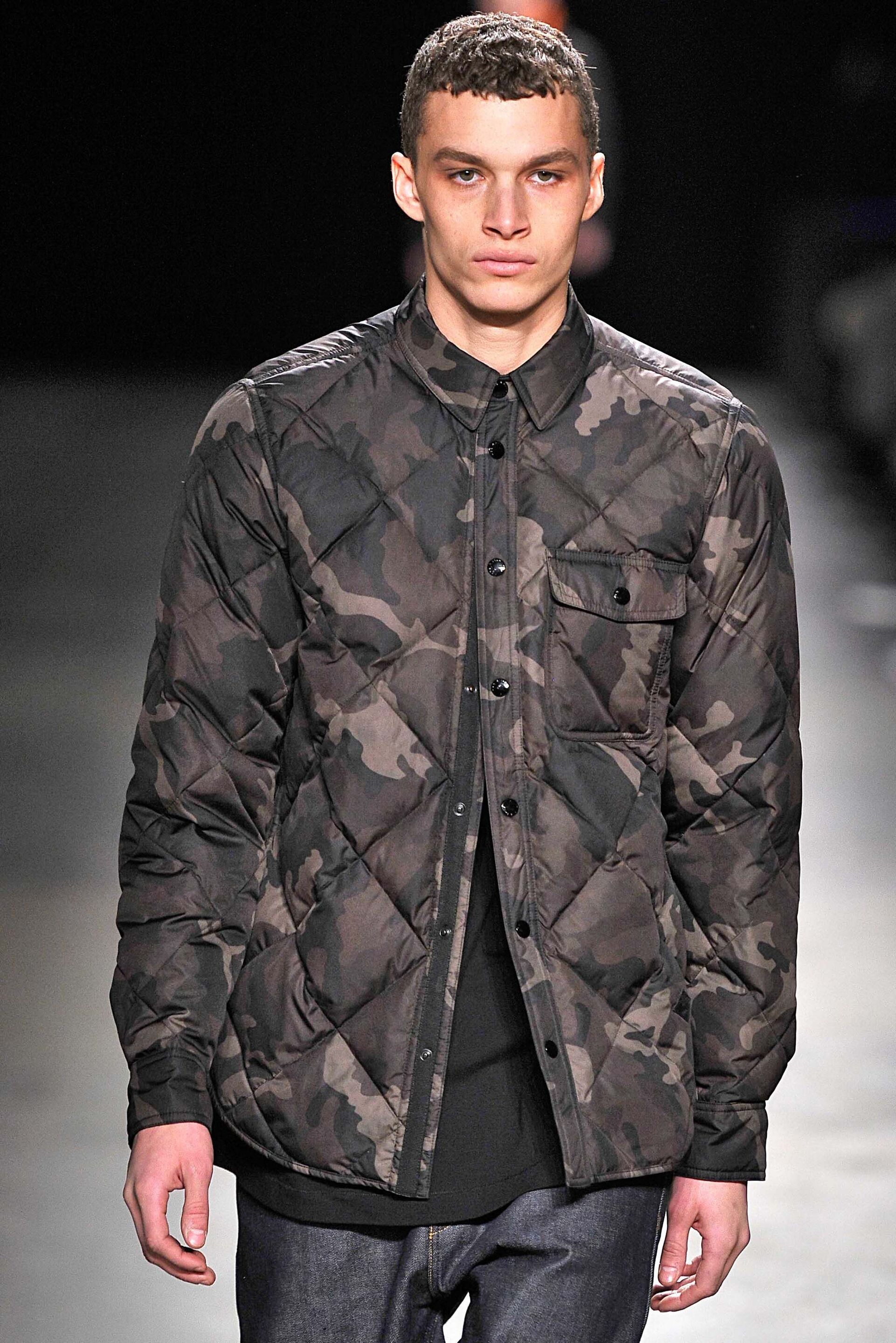 Malas dengan rambut yang menjuntai? Dibuat cepak saja sekalian! (Foto: indigitalimages.com)