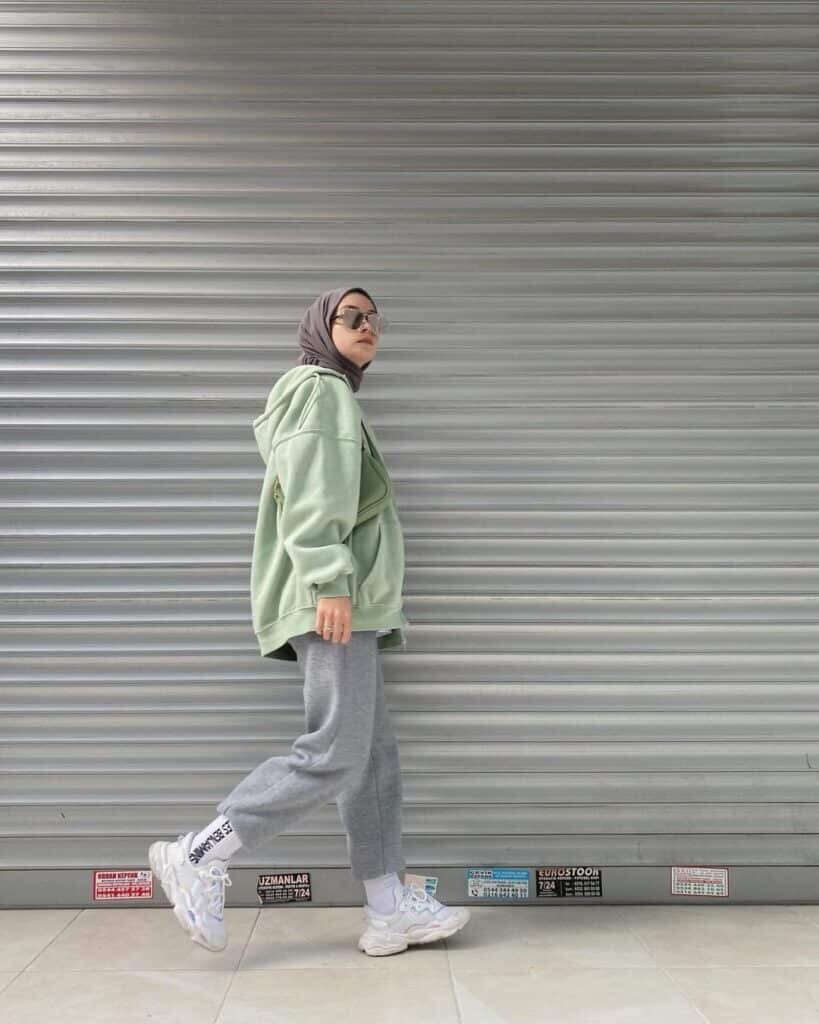 Sporty look. (Foto: Hijab Fashion Inspiration)
