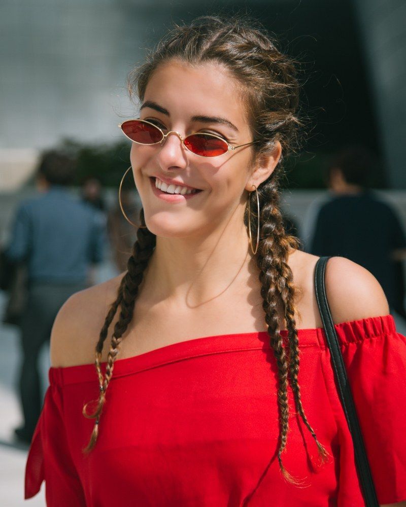 Siapa bilang gaya kepang dua sudah ketinggalan zaman? (Foto: Shutterstock)