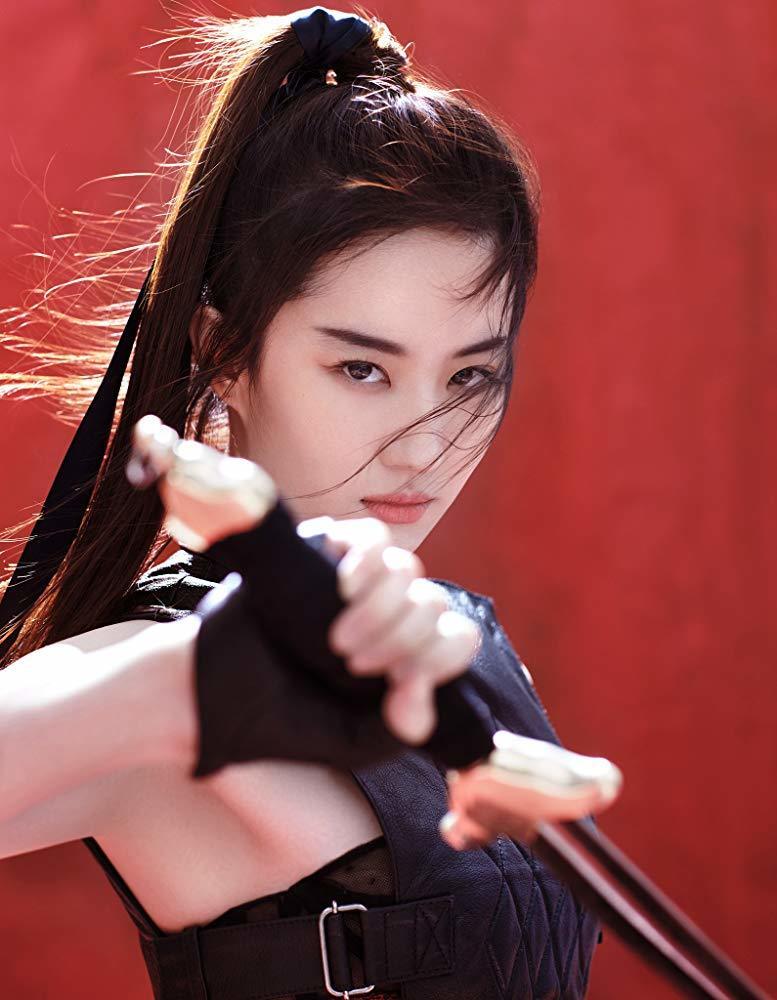 Rambut hitam liu yifei