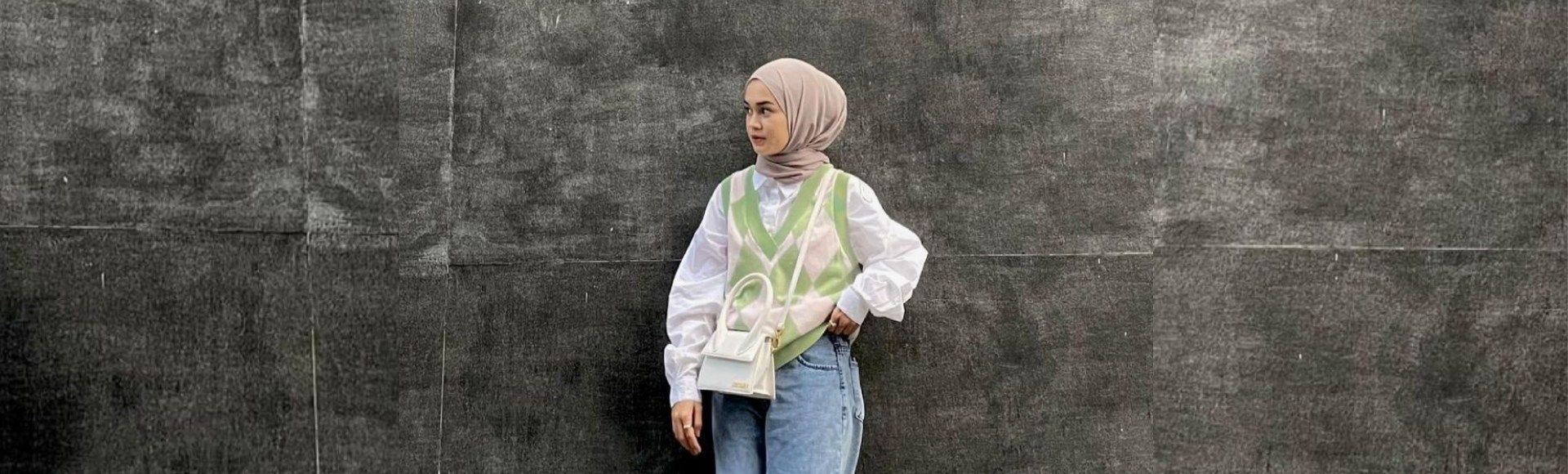 10 Inspirasi Gaya OOTD Vest Hijab yang Stylish