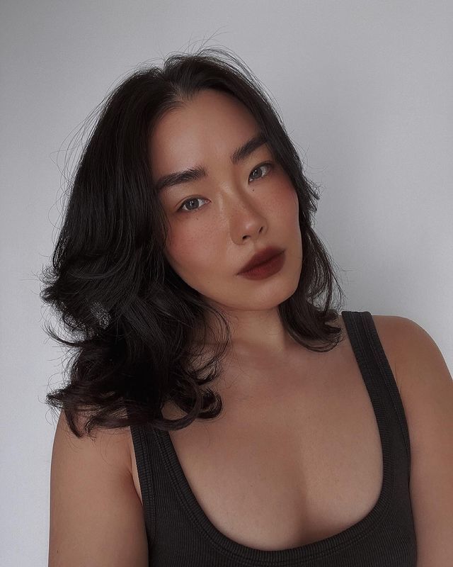 Gaya rambut shaggy juga bisa dicoba pada rambut bob. (Foto: All Things Beauty UK)