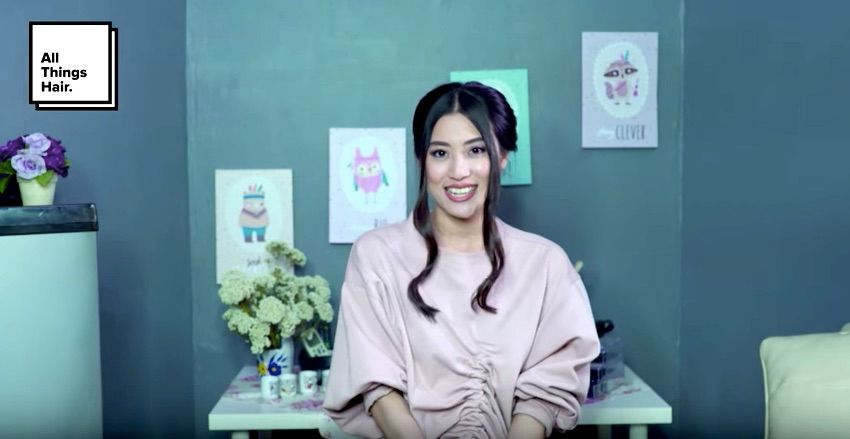 Tampilan akhir sexy loose updo.