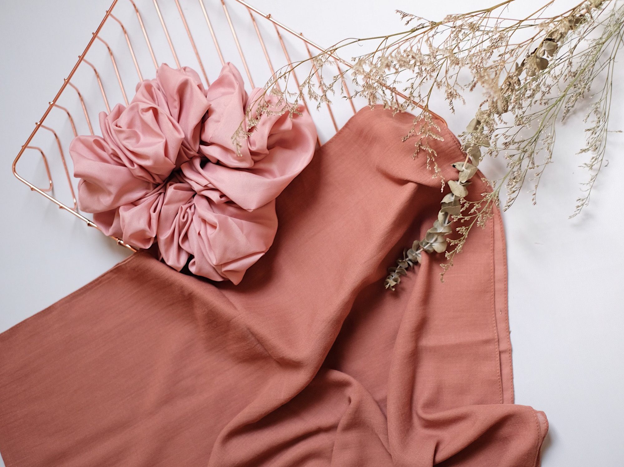 Pilihan warna hijab yang tepat