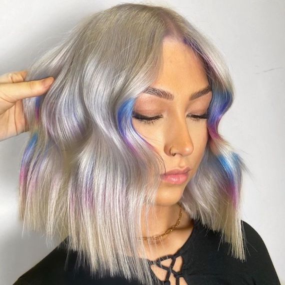 28 Ide Warna Rambut Abu-Abu yang Kekinian!
