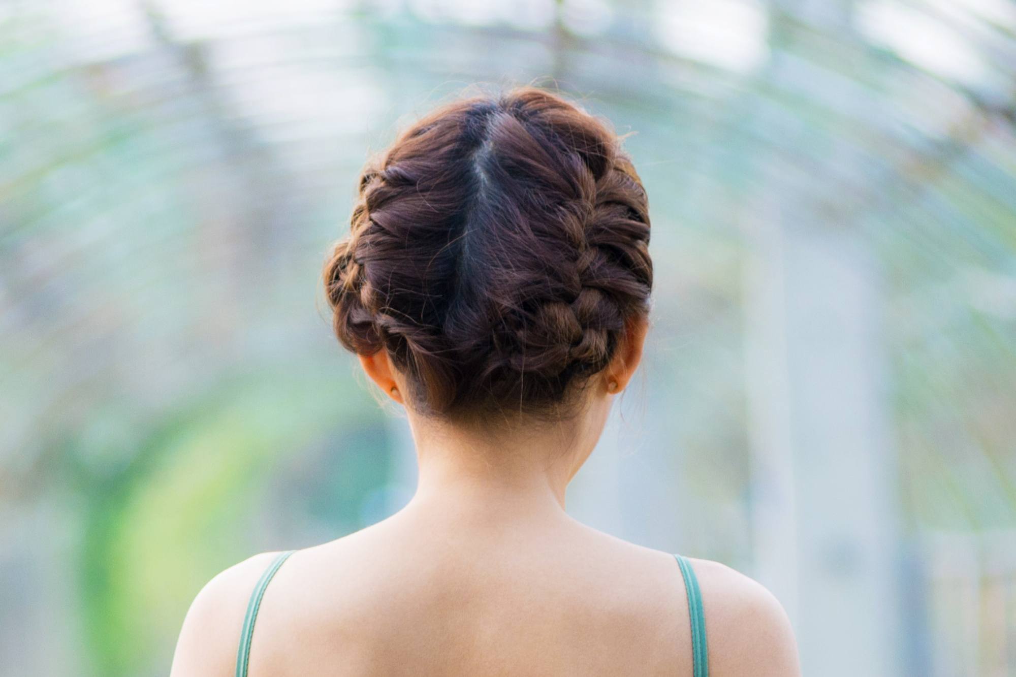 Gaya kepang ini tak akan membiarkan ada juntaian rambut yang terlepas. (Shutterstock)