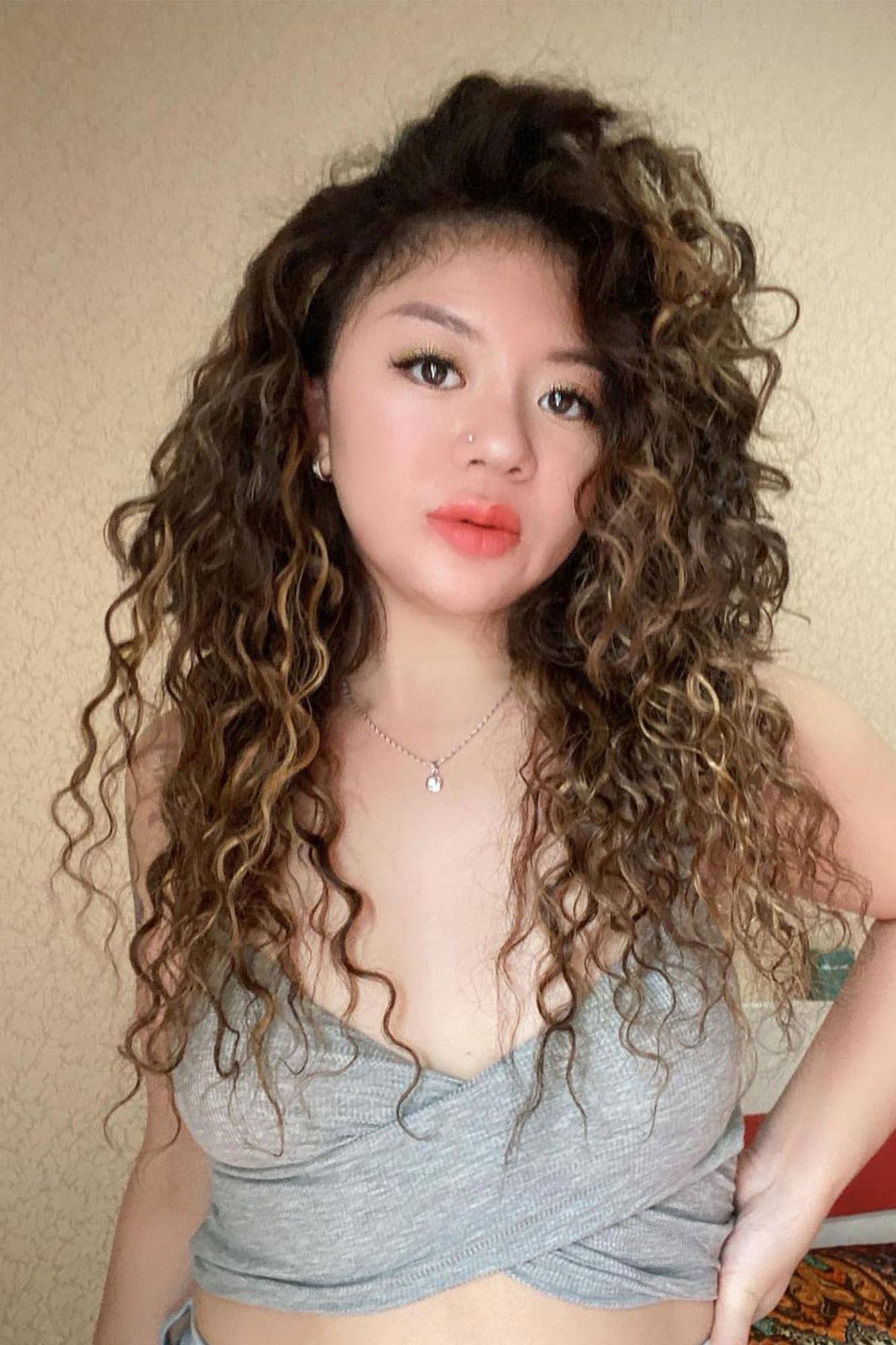 Jangan salah, bentuk potongan ini juga terlihat kok pada rambut keriting.  (Foto: graciaindr)