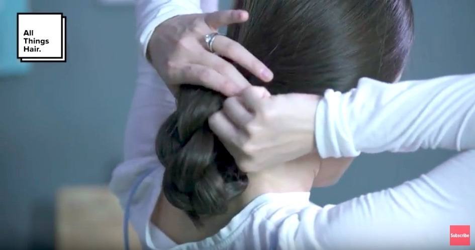 Gulung ponytail kepang.