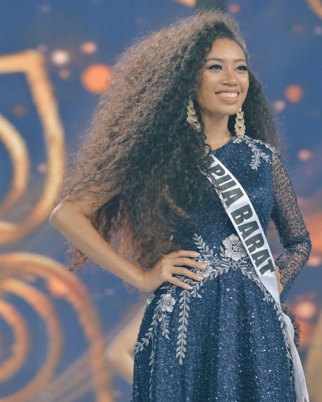 Hivanly Salawane Top 10 Puteri Indonesia 2020