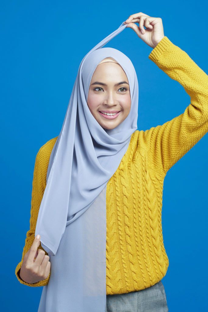 Step 2 - Gaya hijab untuk wajah bulat.