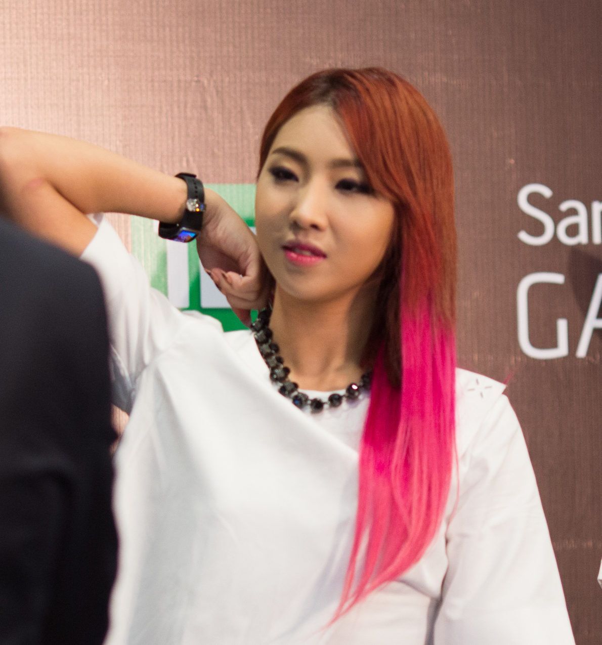 Ginger red dan pink neon. (Foto: Shutterstock)