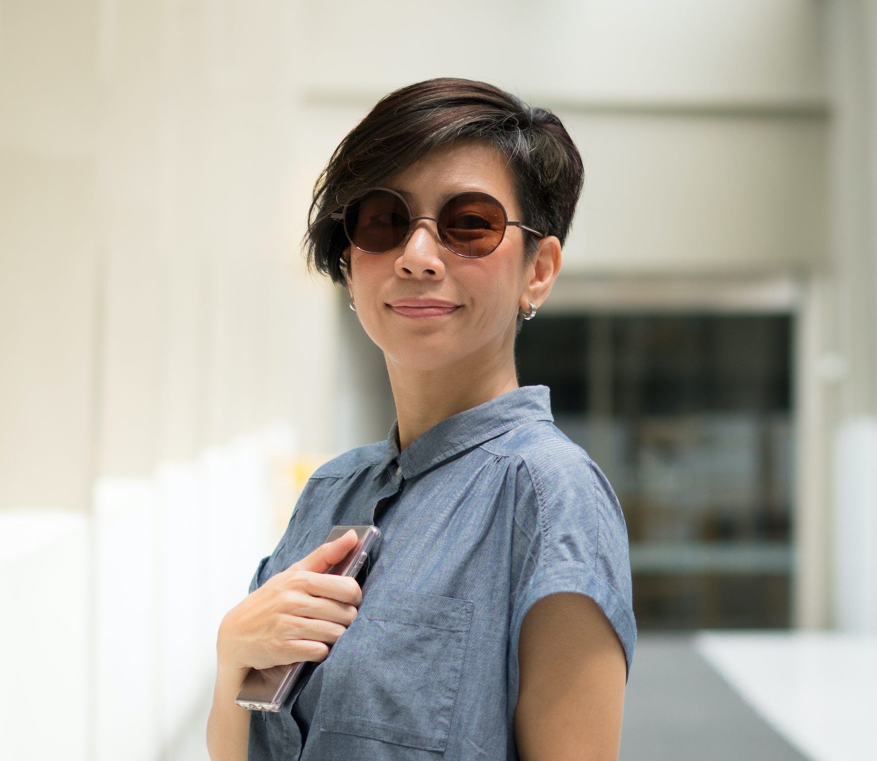 Gaya rambut belah samping dengan model asimetris. (Foto: Shutterstock)