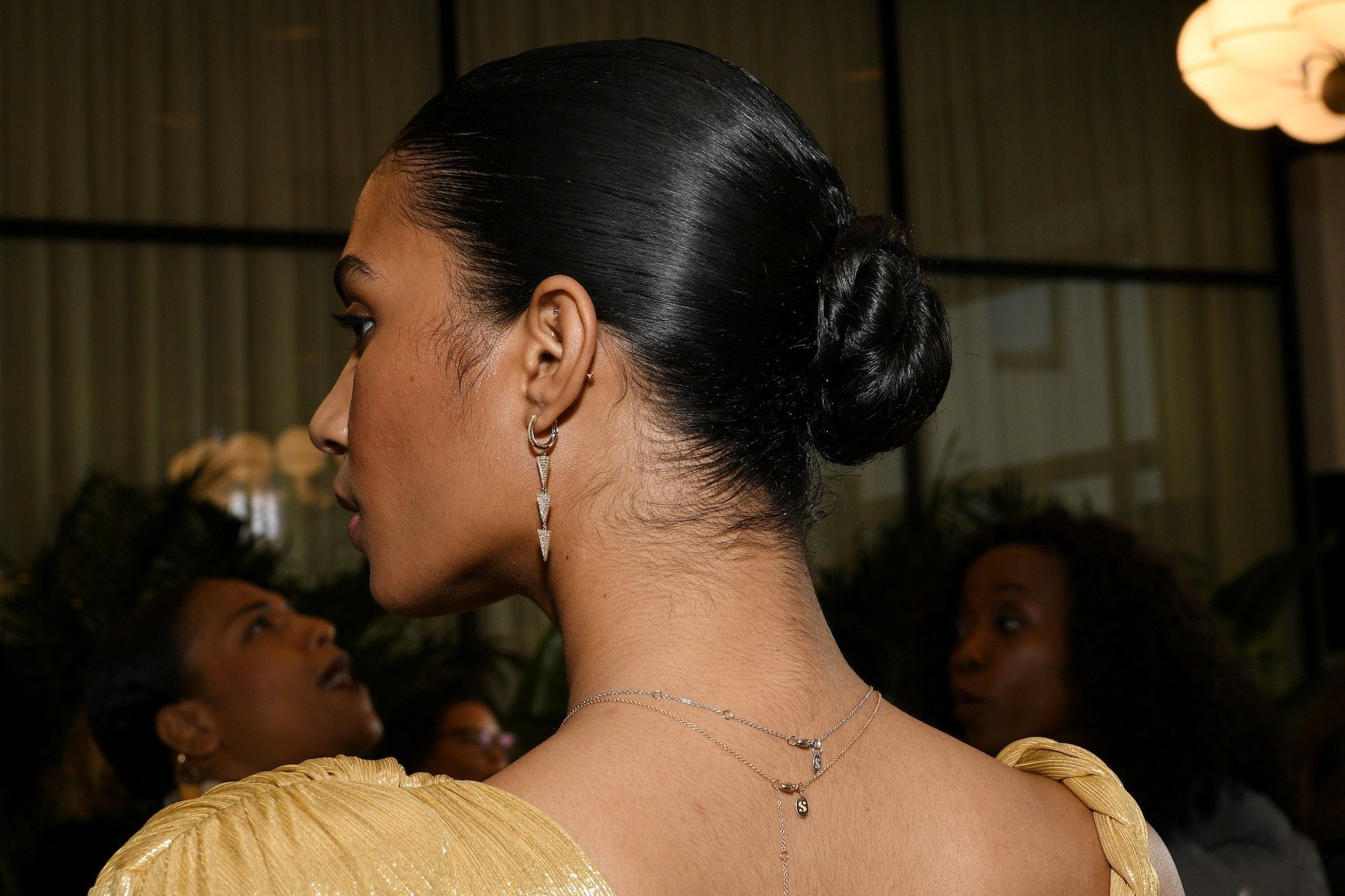 Mana gaya wet look yang jadi favoritmu? (Foto: Getty Images)