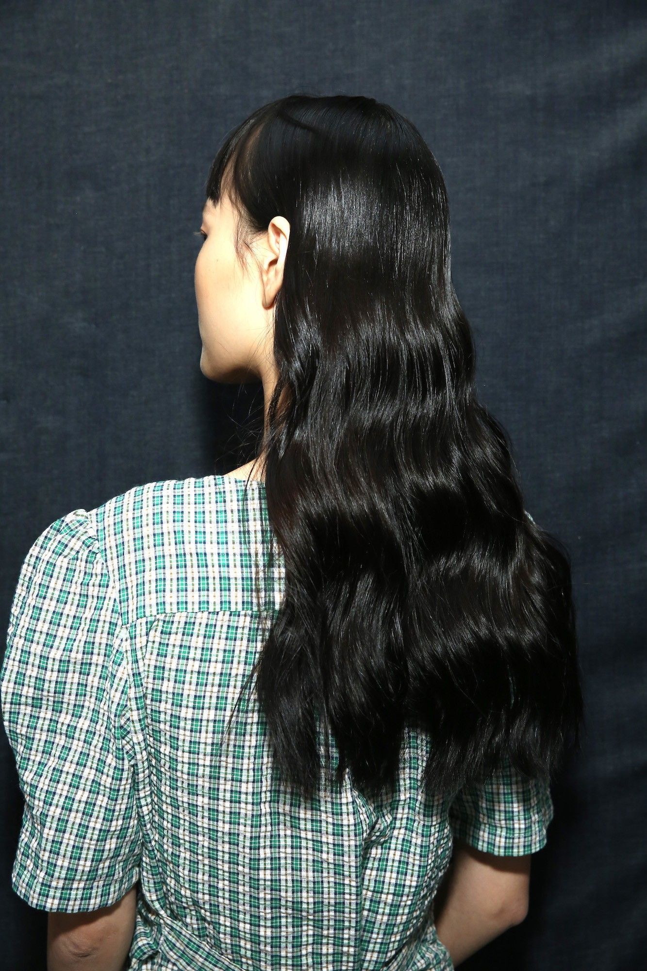 Paduan rambut sleek dengan tekstur yang cantik. (Foto: TRESemme New York Fashion Week)