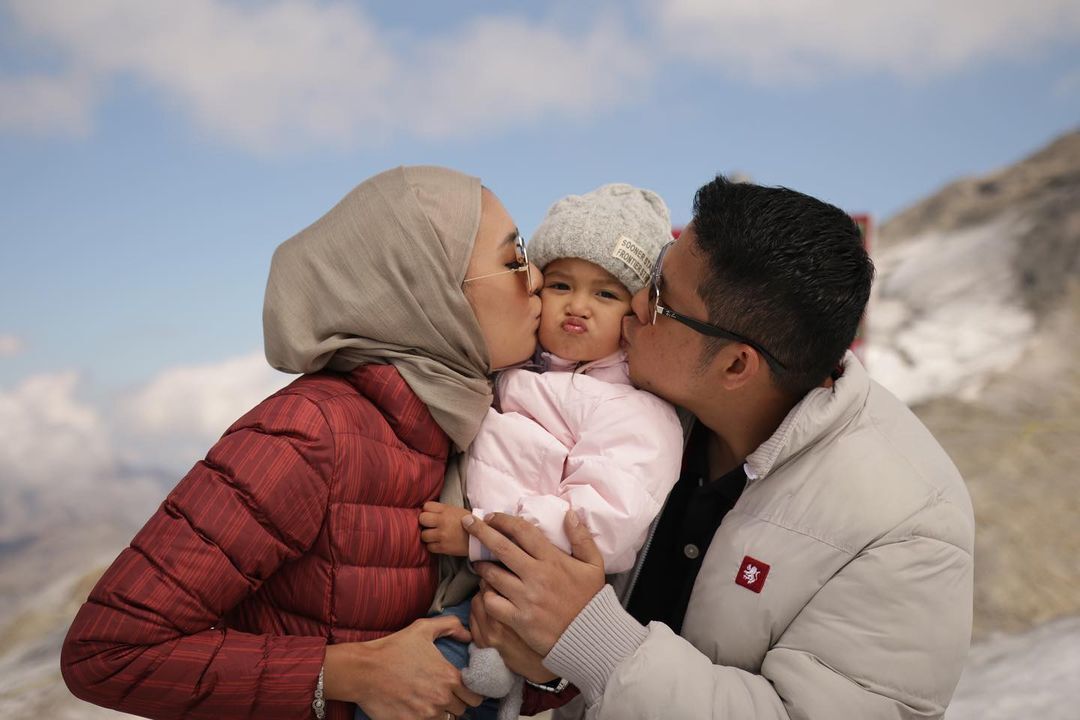 kevin lilliana dan keluarga