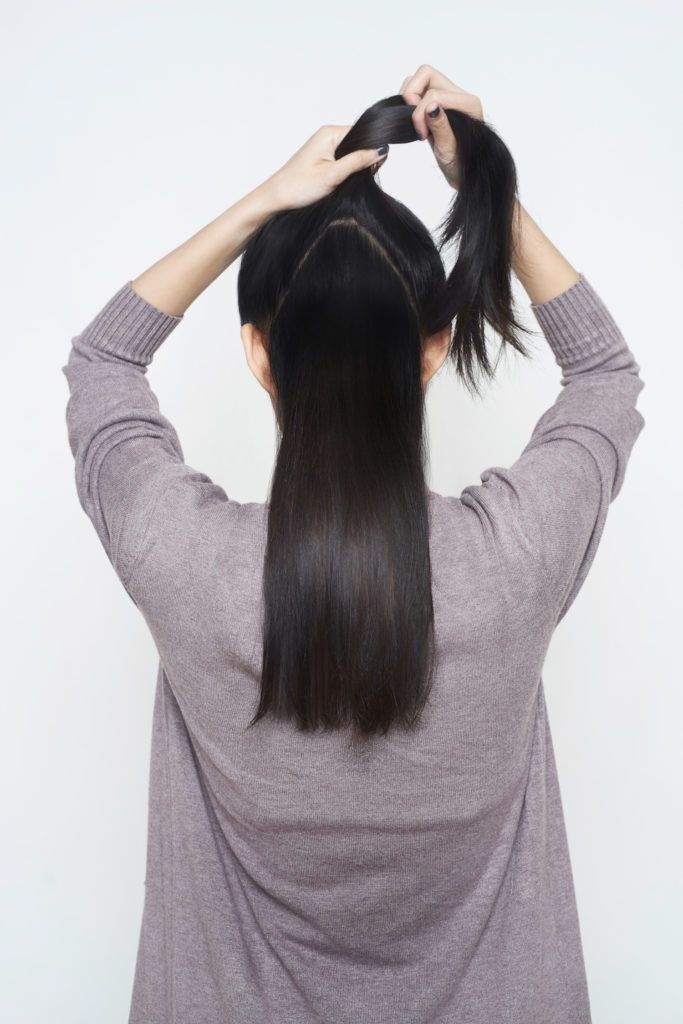 cara membaut sanggul kepang harus dibagi dulu rambutnya