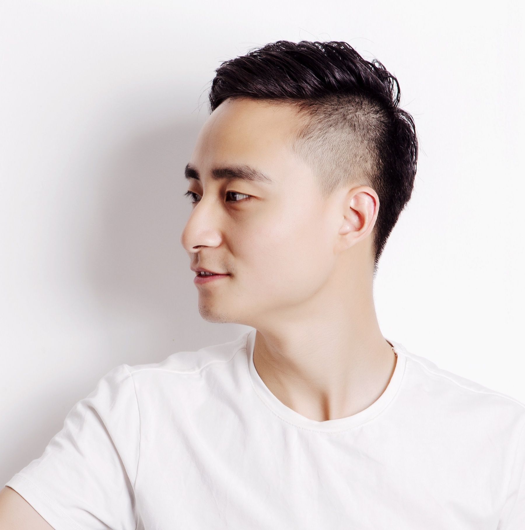 Coba gaya rambut fade bald pada pinggir rambut. (Foto: Shutterstock)