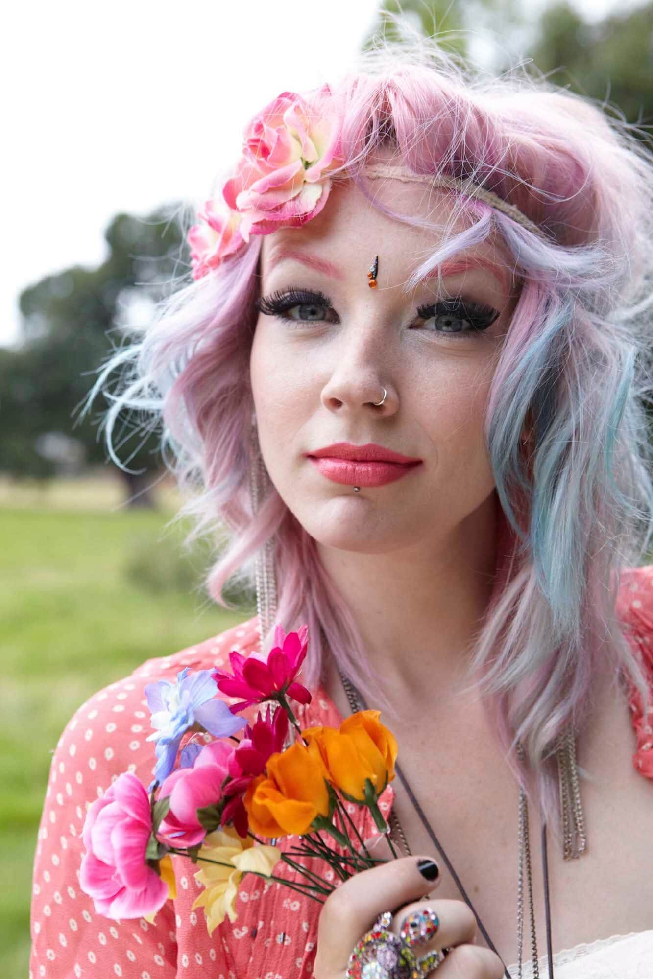 Tertarik mencoba warna rambut pastel? (Foto: Shutterstock)