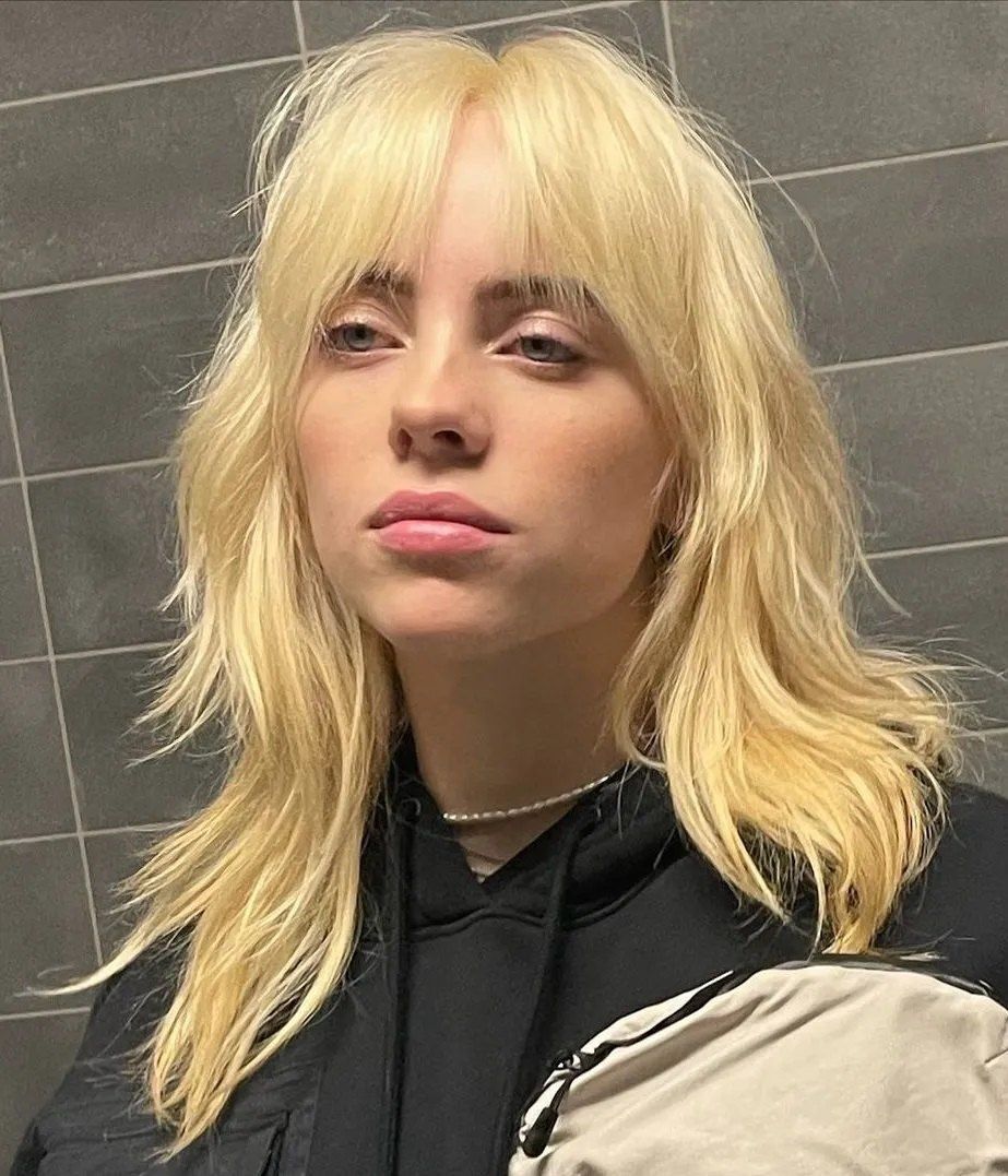 Wolf cut yang trendy. (Foto: Glamour)