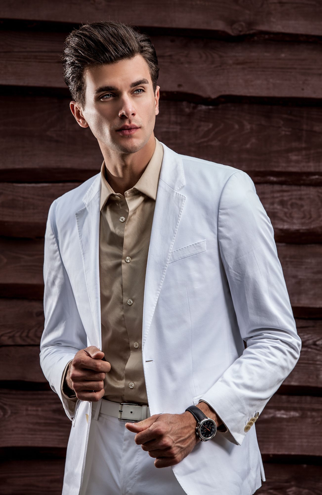 Coba gaya pompadour klasik yuk? (Foto: iStock by Getty Images)