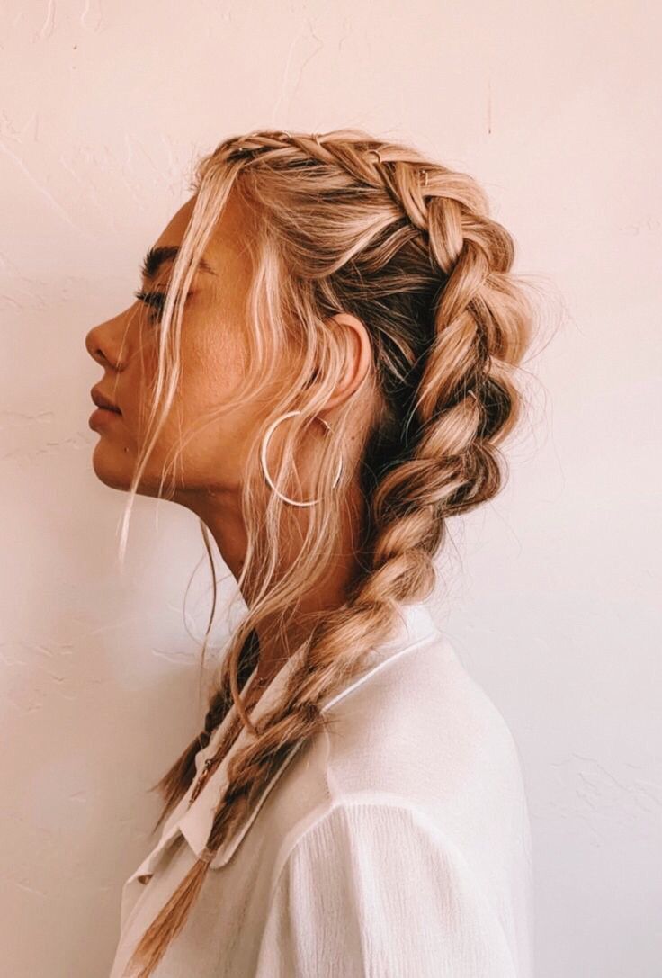 Gaya kepang klasik French Braid yang timeless. (Foto: Pinterest)