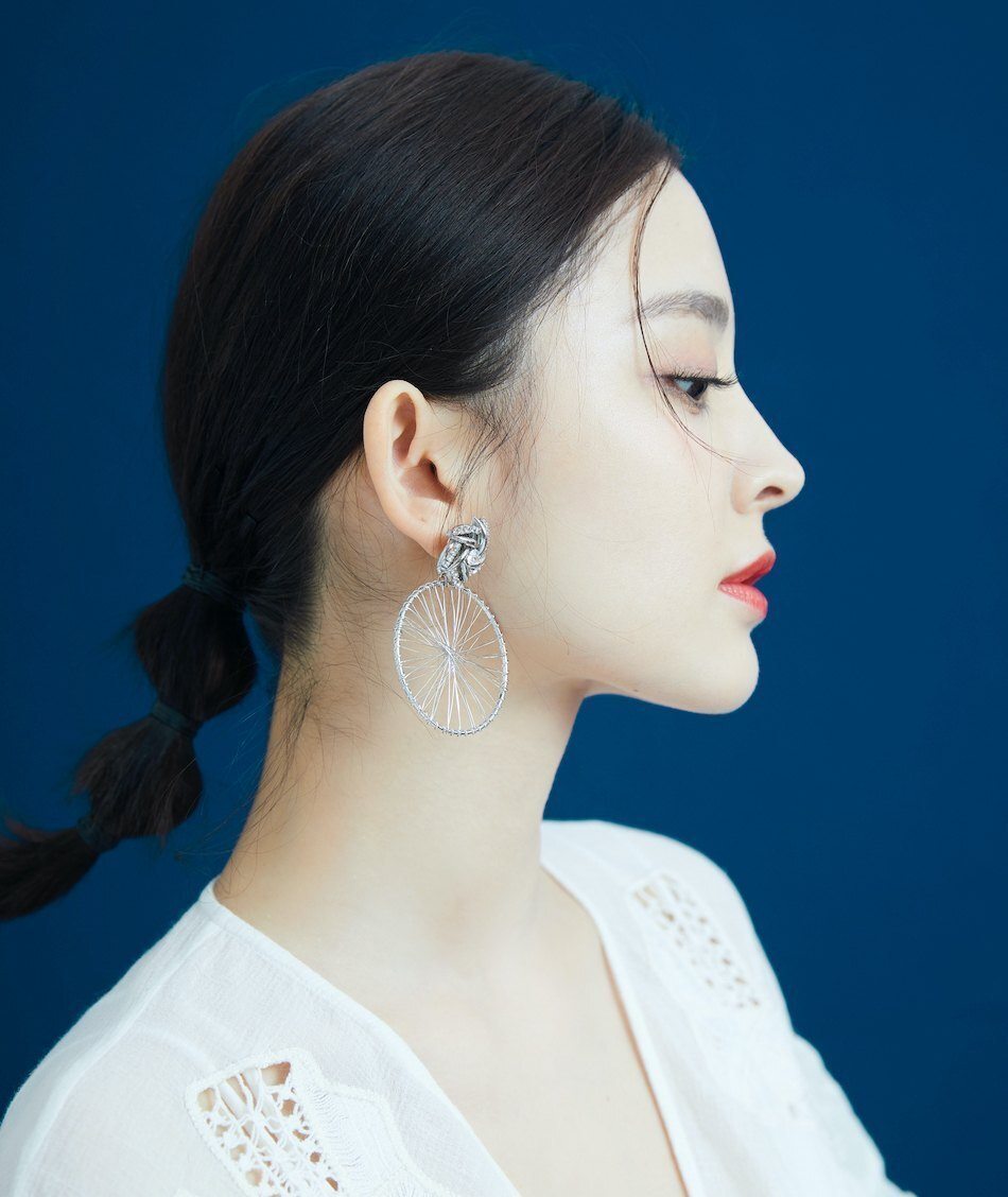 Bubble ponytail juga bisa untuk rambut pendek. (Foto: Shutterstock)