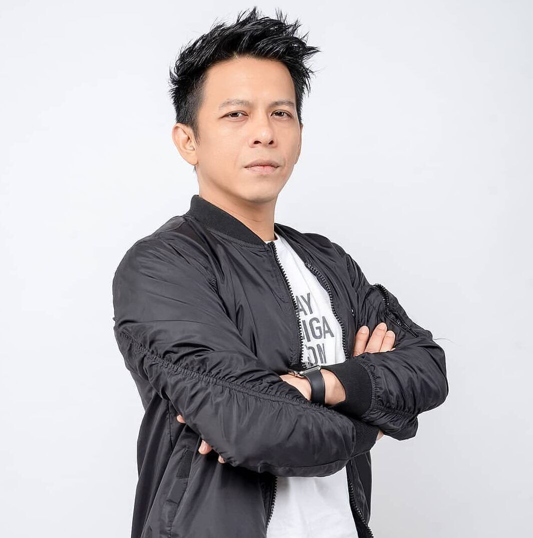 Gaya rambut spike dengan undercut. (Foto: Instagram/@sahabat_noah_peterpan_site)