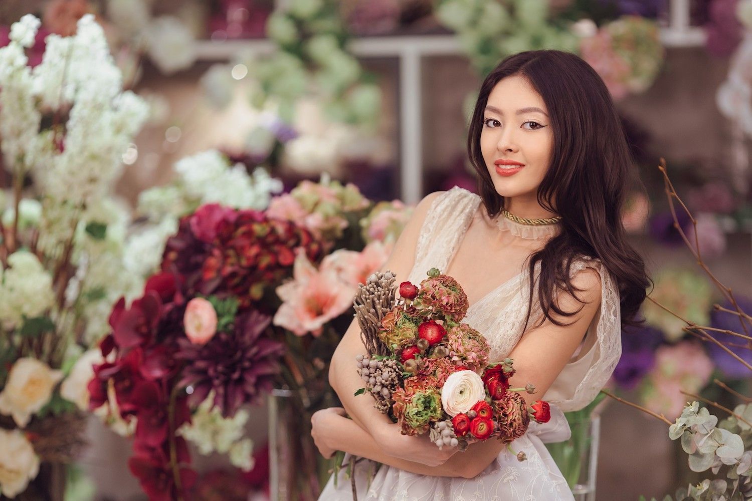 Meski simpel, kamu tetap bisa tampil elegan dengan hanya bermodalkan sisir dan hairdryer. (Foto: Shutterstock)