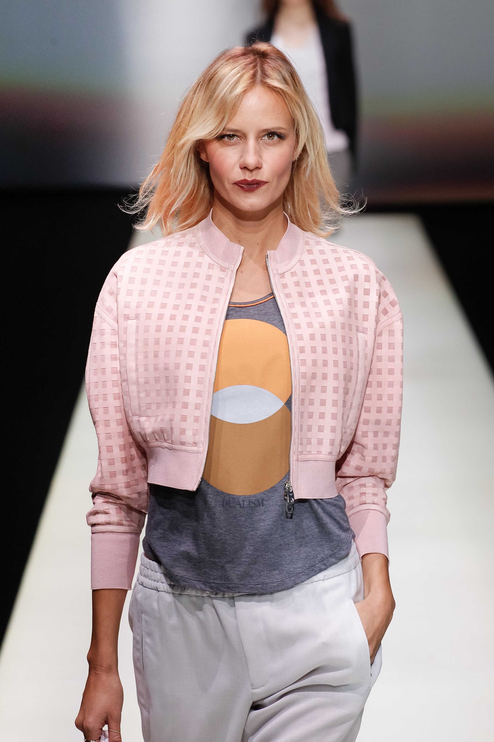 Model rambut ini membuat rambutmu lebih flowy. (Foto: Indigitalimages.com)