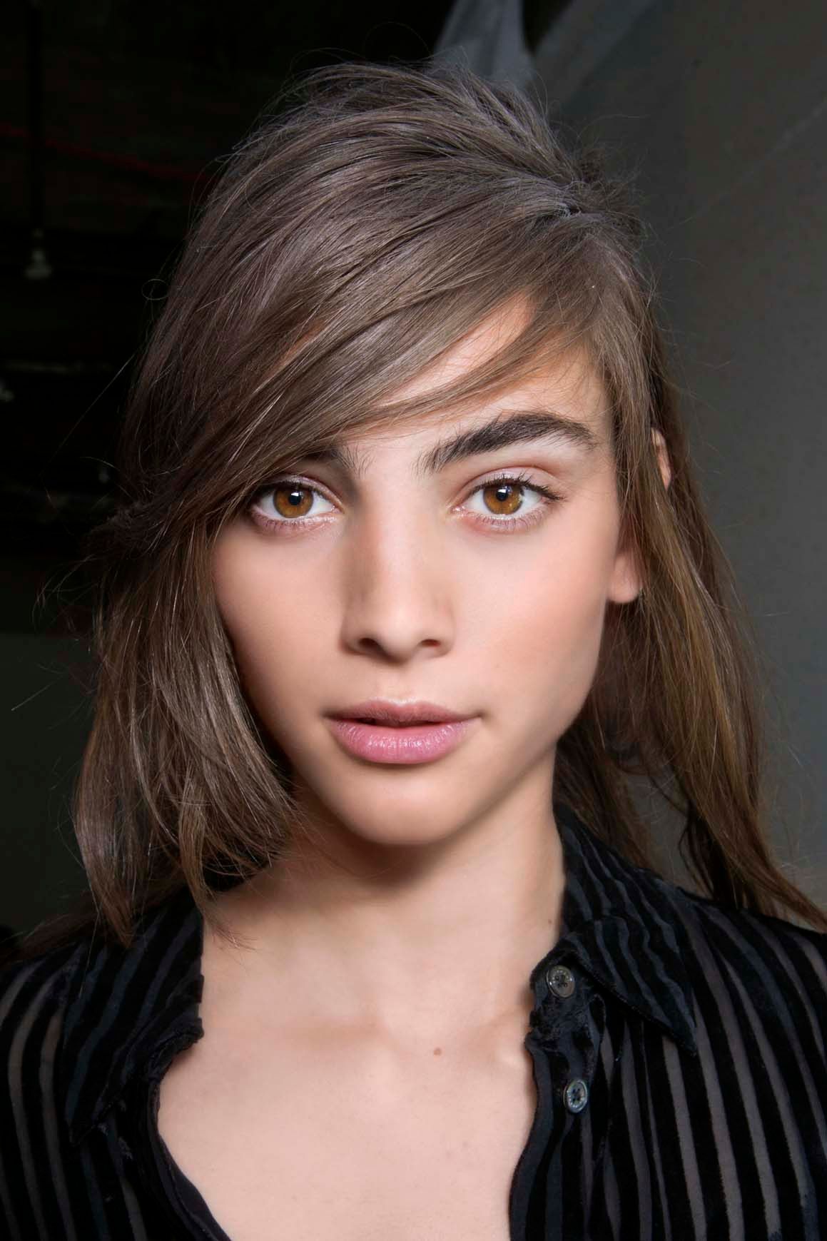 Beri tekstur pada rambut tipismu. (Foto: Shutterstock)