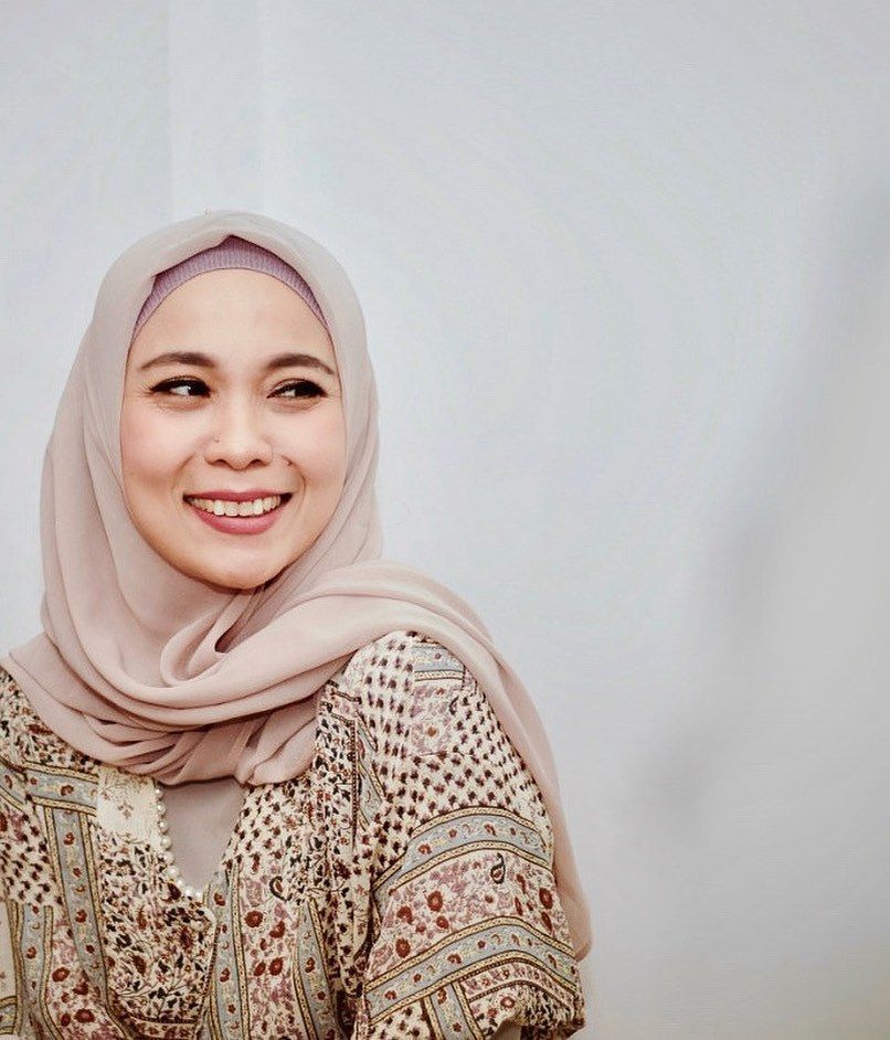 yulia astuti owner salon muslimah