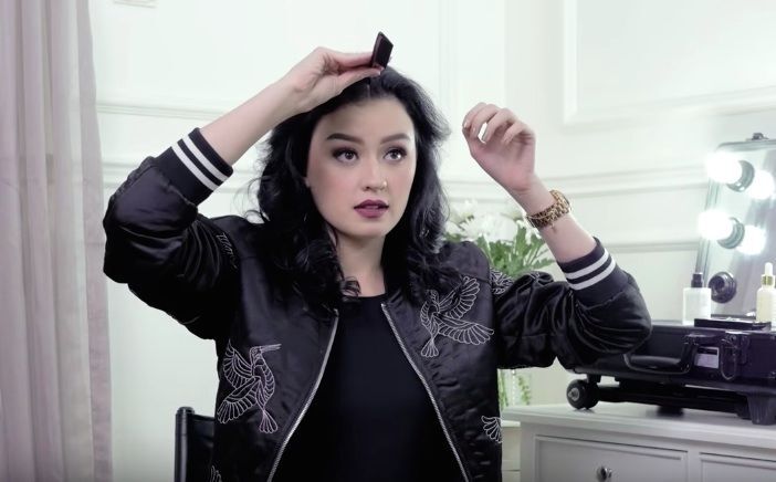 Two Sided twist hair a la Kimberly Ryder