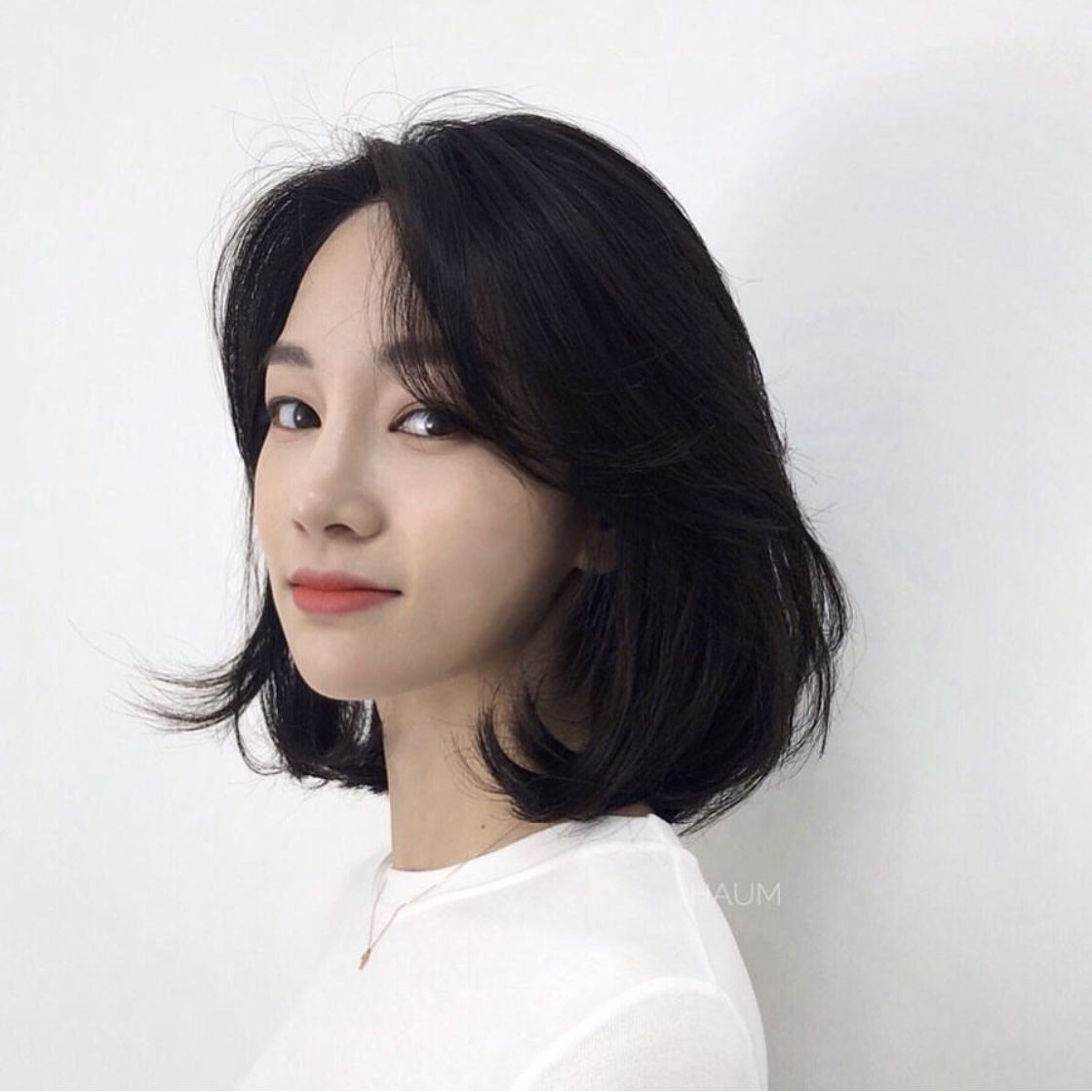 Berikan curtain bangs pada rambut pendekmu! (Foto: Haum)