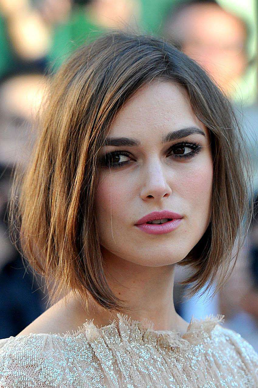 Aktris Keira Knightley dengan potongan rambut graduated bob atau bob nungging.