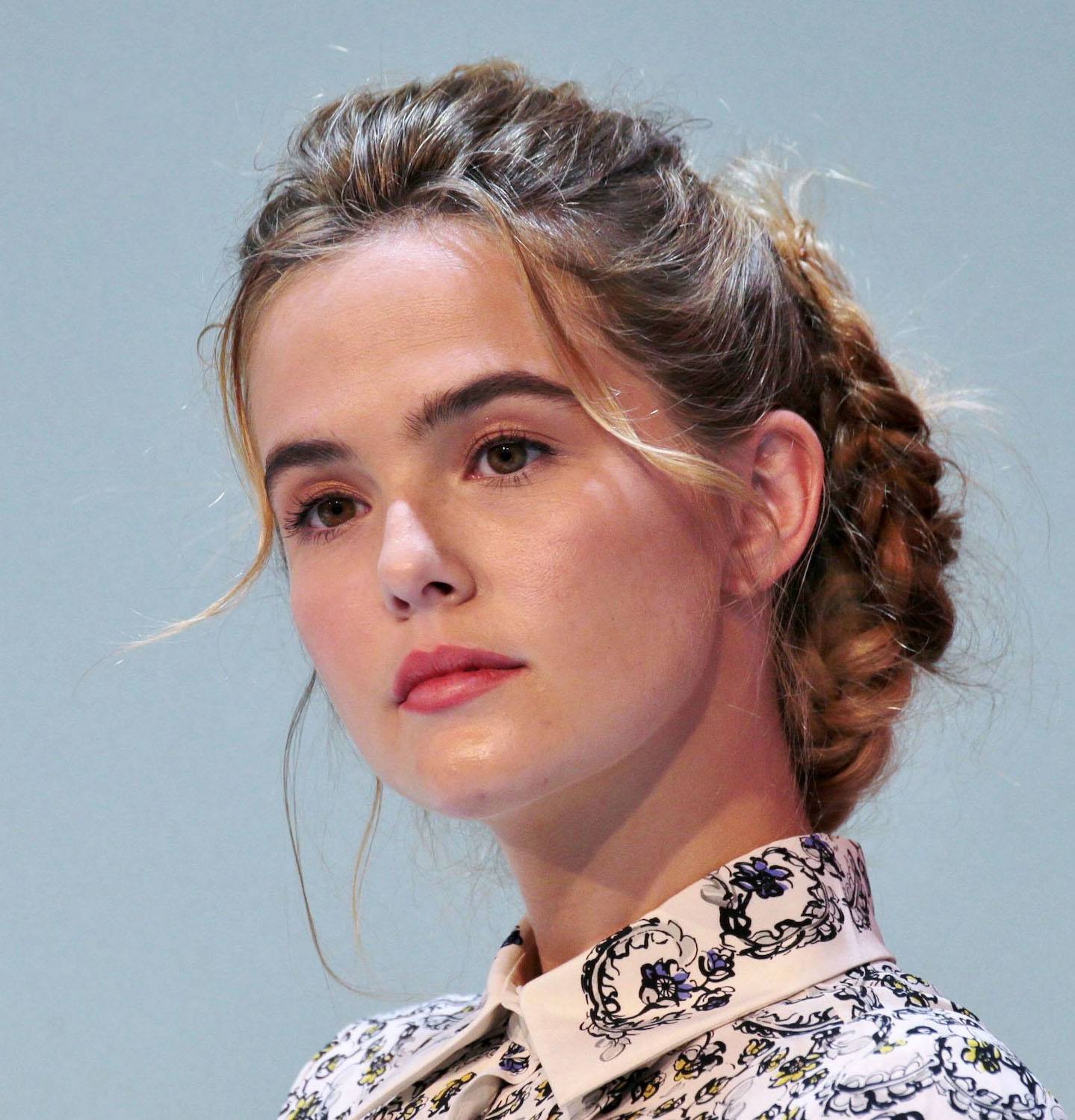 Wajib coba hairdo modern ini untuk rambut panjang dan tebal. (Foto: Shutterstock)