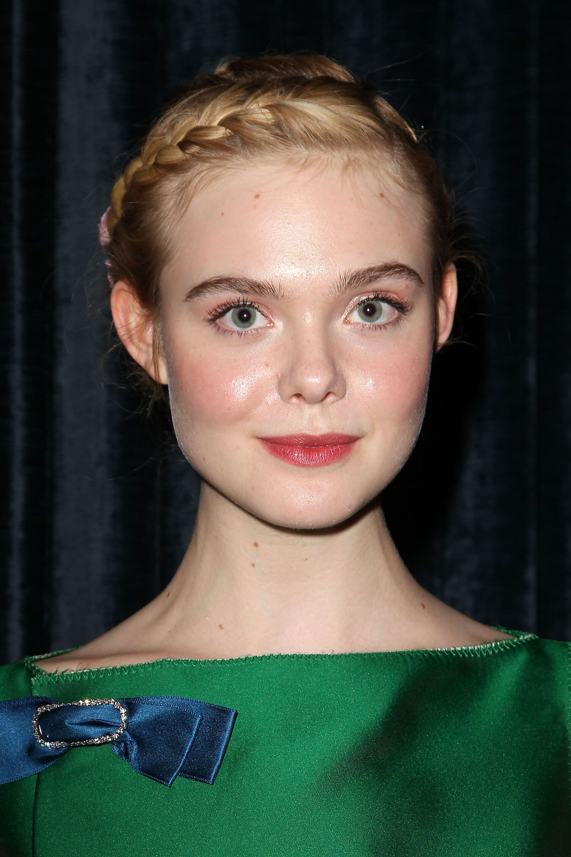 Rambut pendek dan sedang bukan lagi masalah dengan gaya ini. (Foto: REX by Shutterstock)