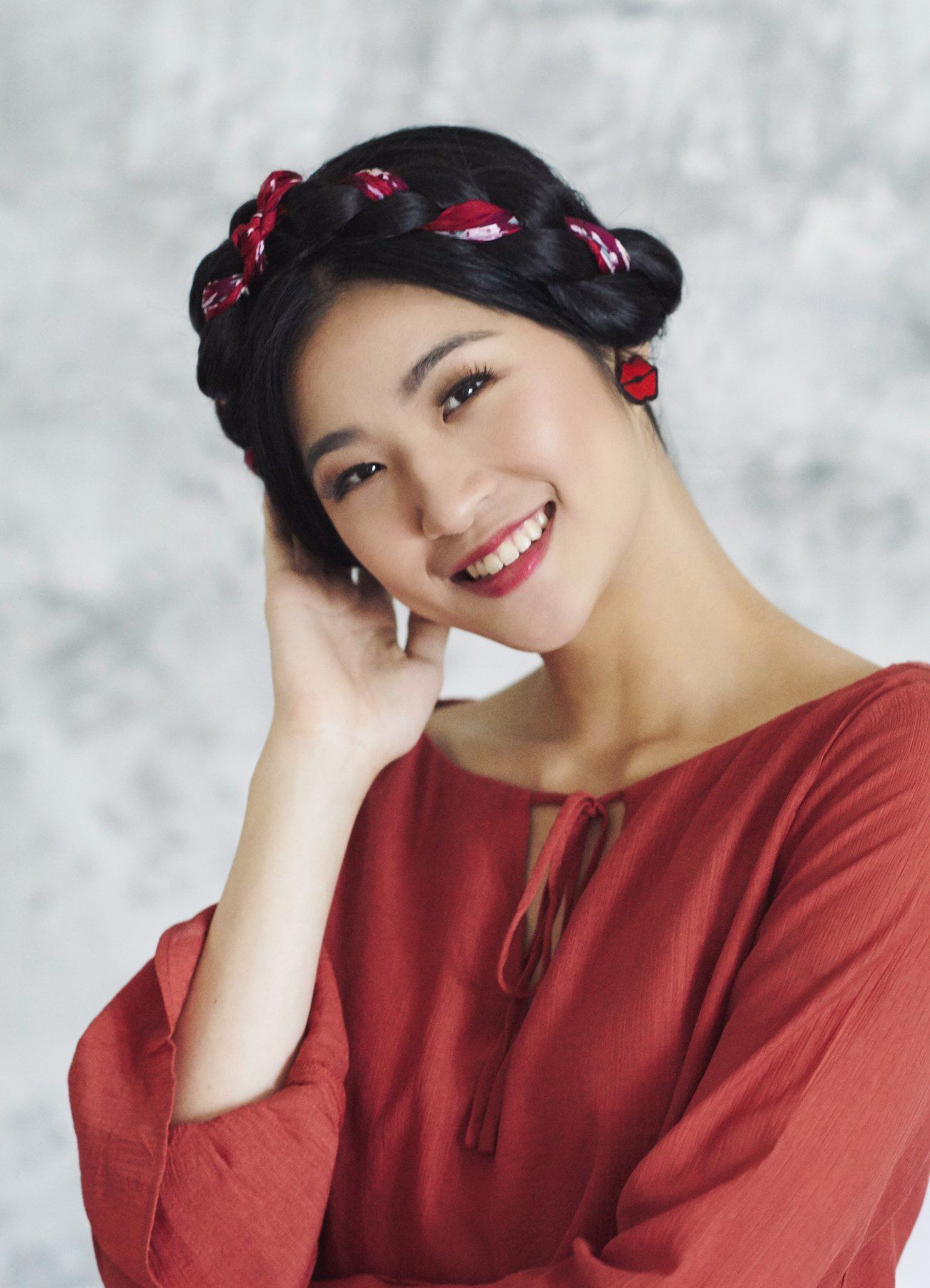 Scarf Milkmaid Braid (Credit: Natasha Estelle)