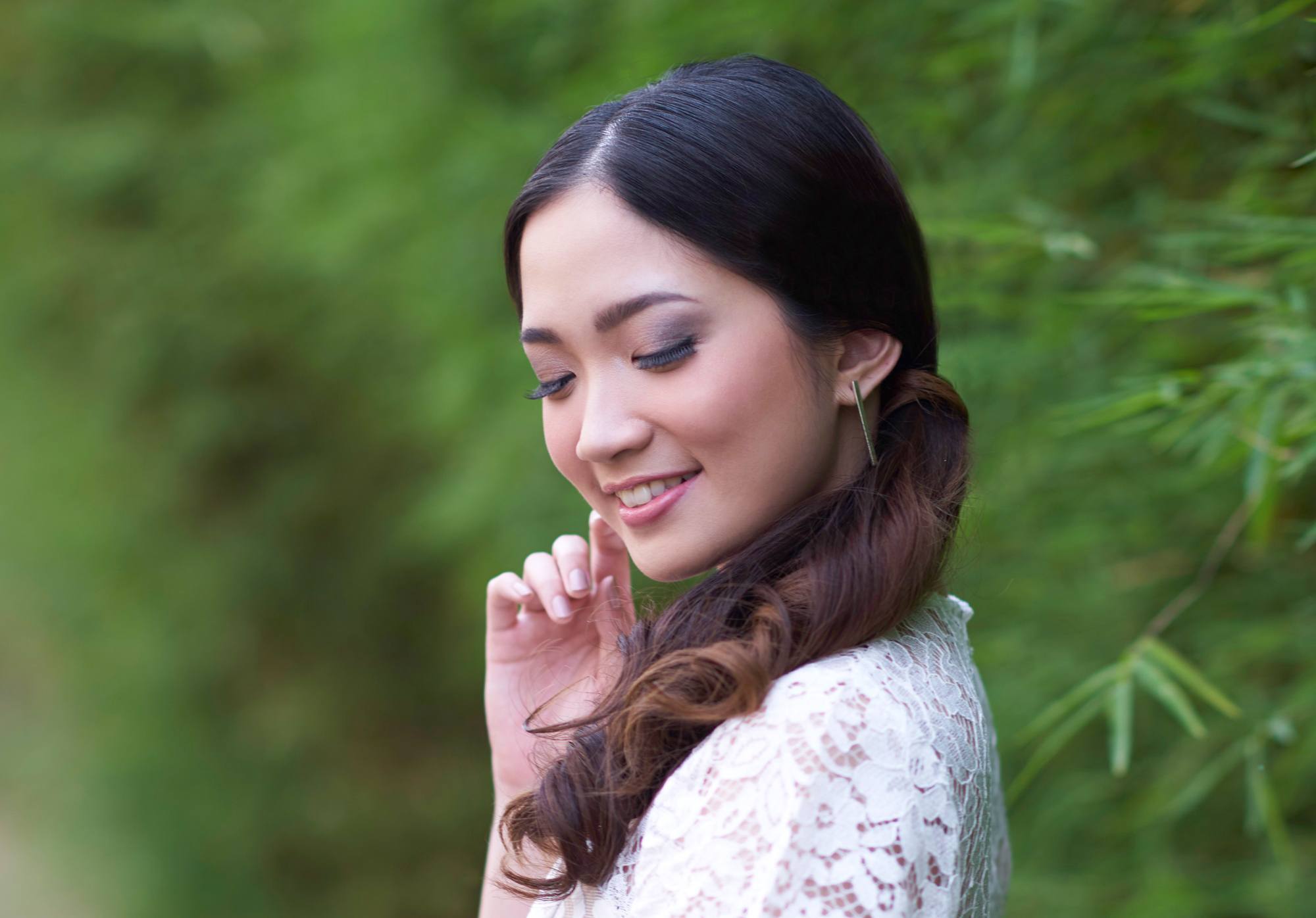 ผมหางม้า ผมหางม้าต่ำ มัดผมเบี่ยงข้าง ทรงผมสุภาพ