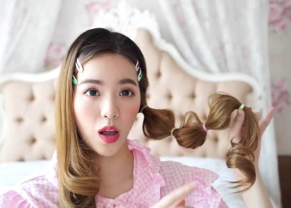 ผู้หญิงเอเชีย มัดผม 3 ปล้อง 