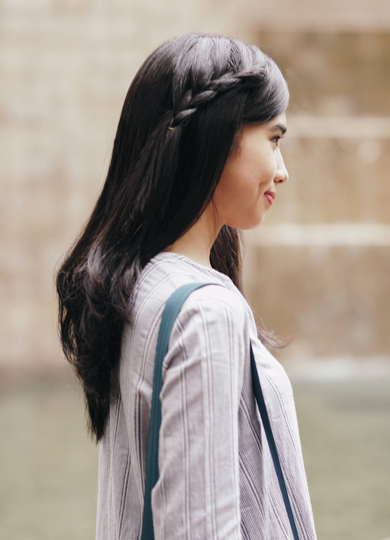 ดีเทลถักเปียเก๋ๆ (Credit: Natasha Estelle)