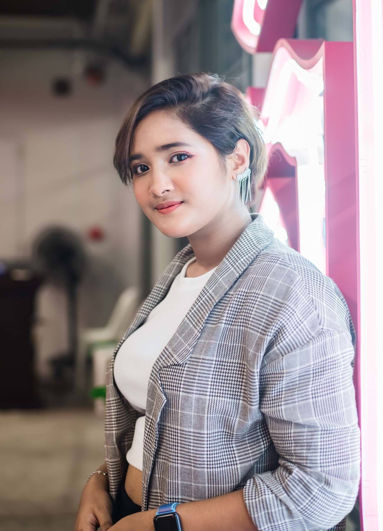 ผมสั้นพิกซี่คัต โชว์ใบหน้ากลมๆ น่ารักๆ (Credit: Panadda Suwanjundee)