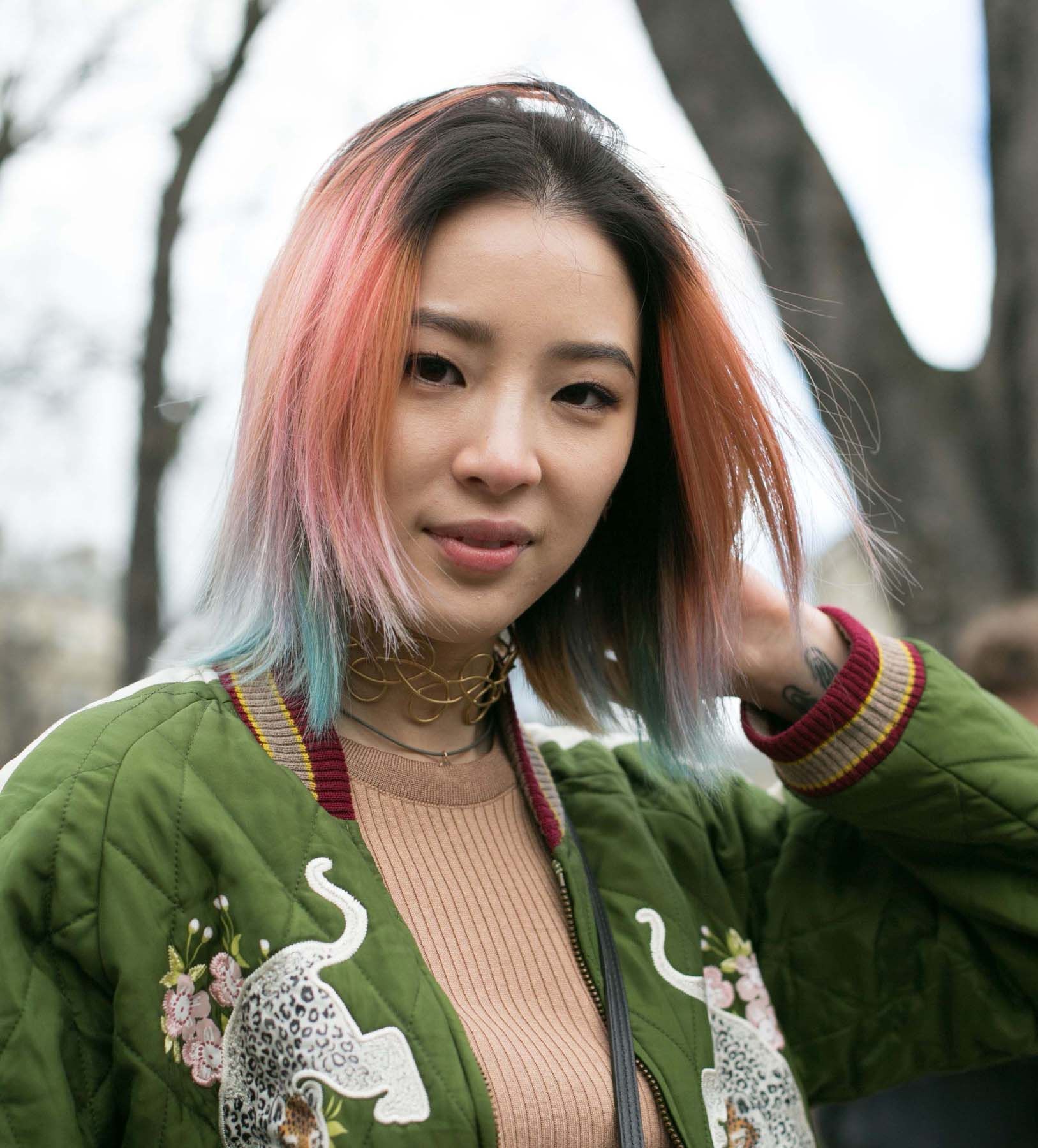 ผมบ๊อบประบ่าสีพาสเทล (Credit: indigitalimages.com)