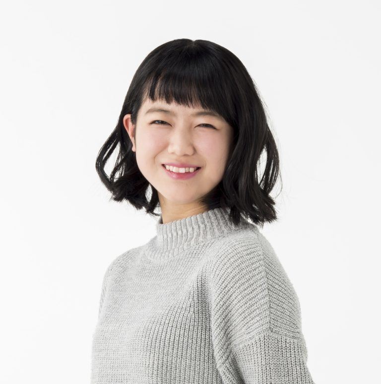 ผมบ๊อบดัดลอนกับหน้าม้าเฉียง (Credit: Rex by Shutterstock)