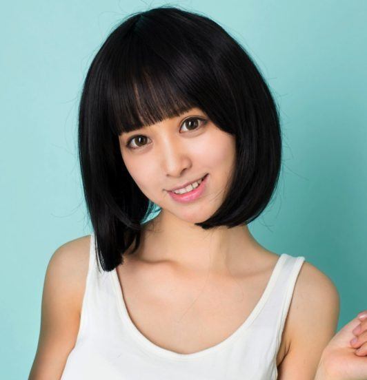 ทรงผมบ๊อบเทกับหน้าม้า (Credit: Rex by Shutterstock)