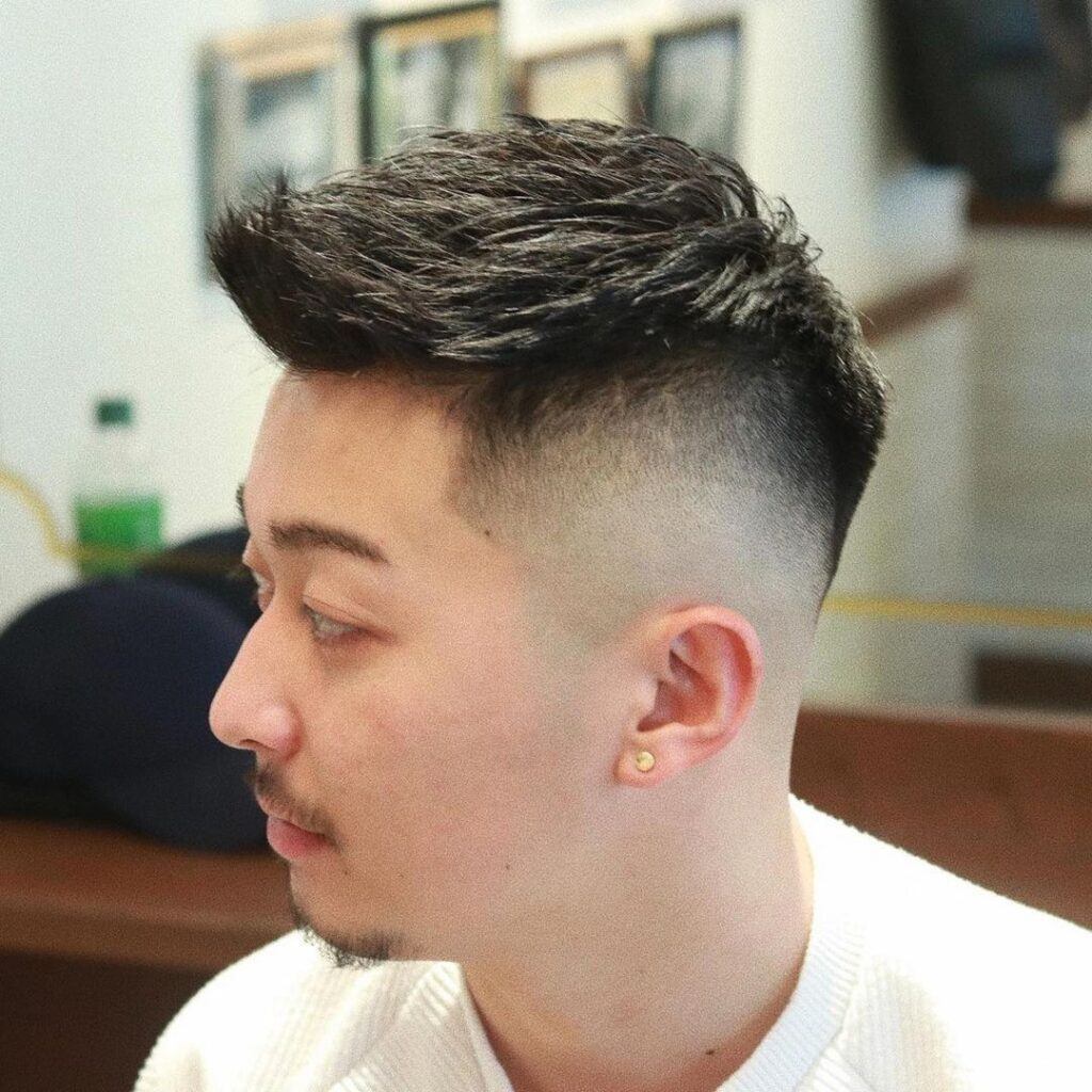 ทรงผมรองทรงเปิดข้าง